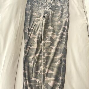 Athleta Gray Camouflage joggers